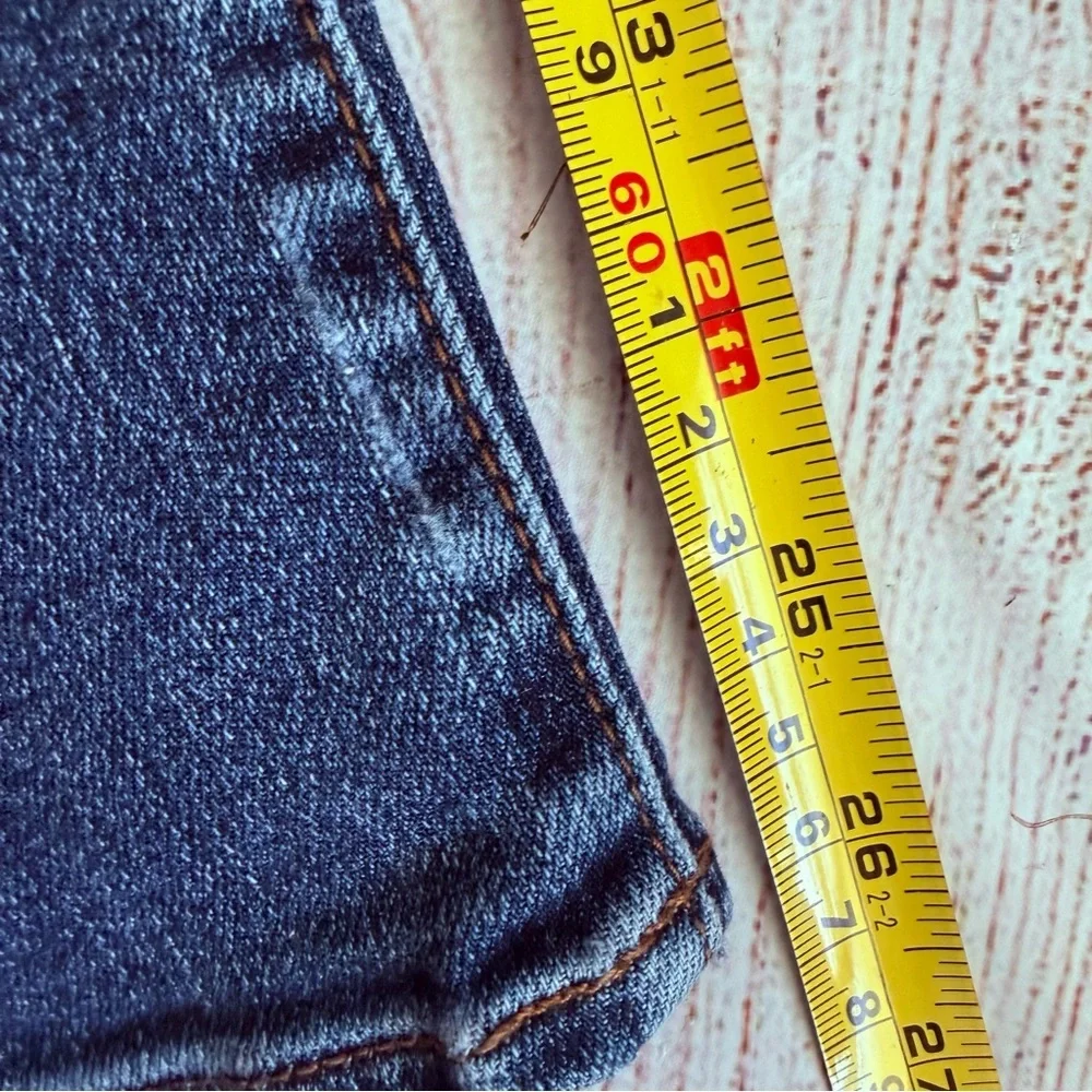 J. CREW Vintage Straight Jeans 24